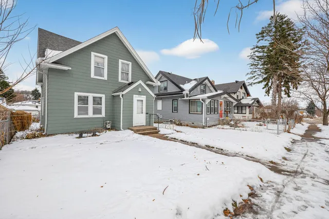 $200,000 | 1045 Magnolia Avenue East, St. Paul, MN 55106