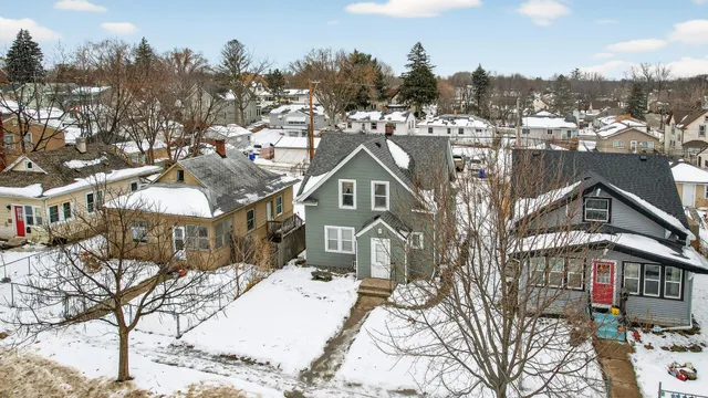 $200,000 | 1045 Magnolia Avenue East, St. Paul, MN 55106