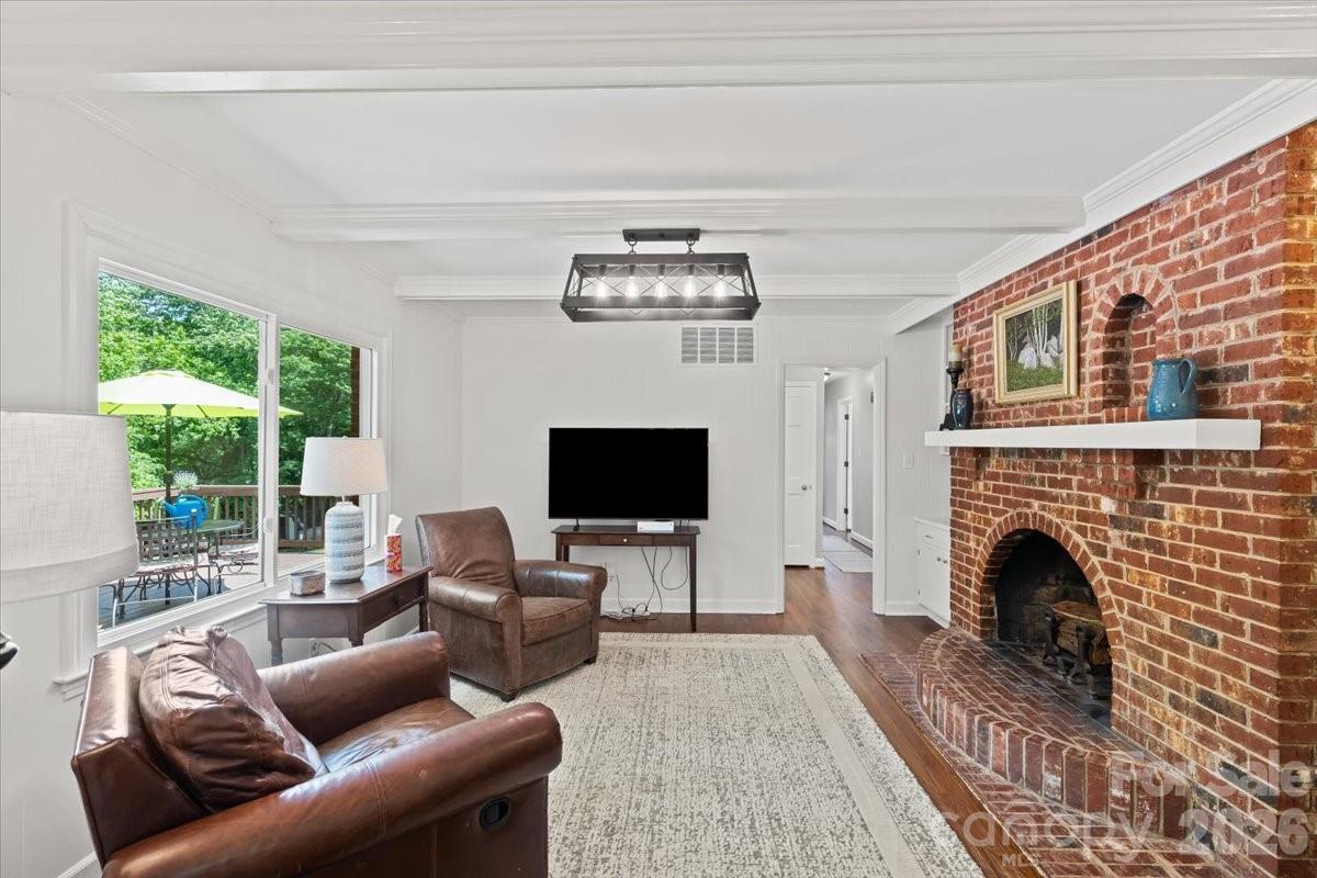 3741 Riverbend Road Charlotte, NC 28210 - Photo 11 of 26 Gallery Image 11