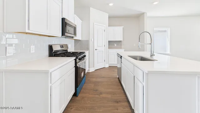 $346,500 | 117 Harvest Hill, Broussard, LA 70518