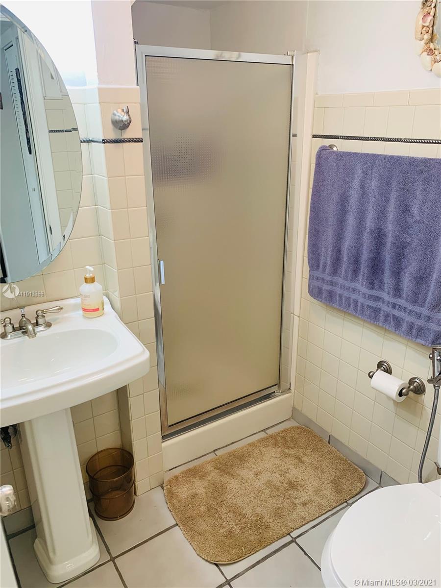 11463 Southwest 109th Road, Unit 6B Miami, FL 33176 - Photo 13 of 25 Gallery Image 13