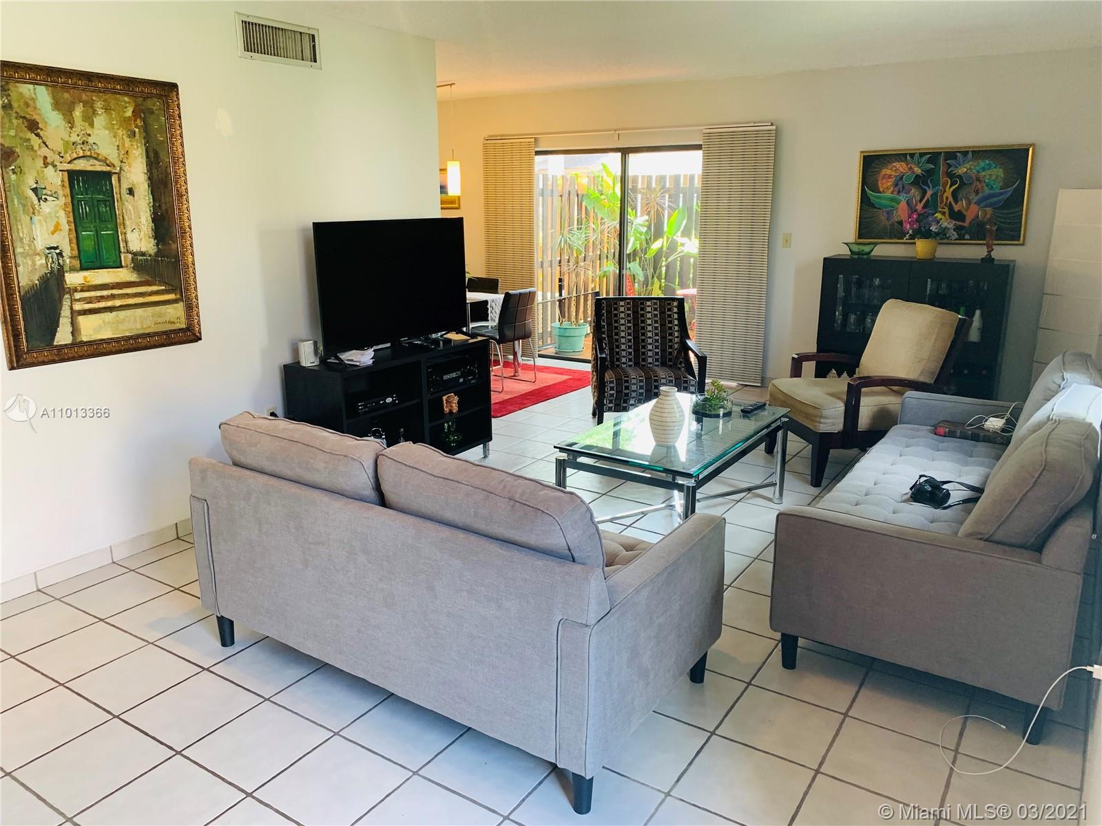 11463 Southwest 109th Road, Unit 6B Miami, FL 33176 - Photo 4 of 25 Gallery Image 4