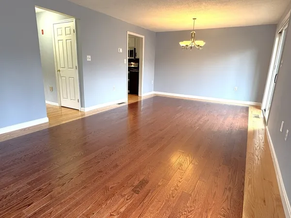 $2,800 | 49 Brickett Hill Circle, Unit 49, Haverhill, MA 01830
