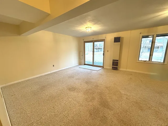 $3,000 | 49 Brickett Hill Circle, Unit 49, Haverhill, MA 01830