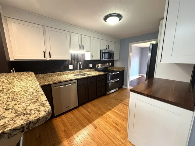 $3,000 | 49 Brickett Hill Circle, Unit 49, Haverhill, MA 01830