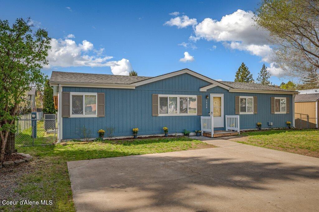 1908 East Strand Avenue Post Falls, ID 83854 - Photo 3 of 50 --3.jpg-SMALL
