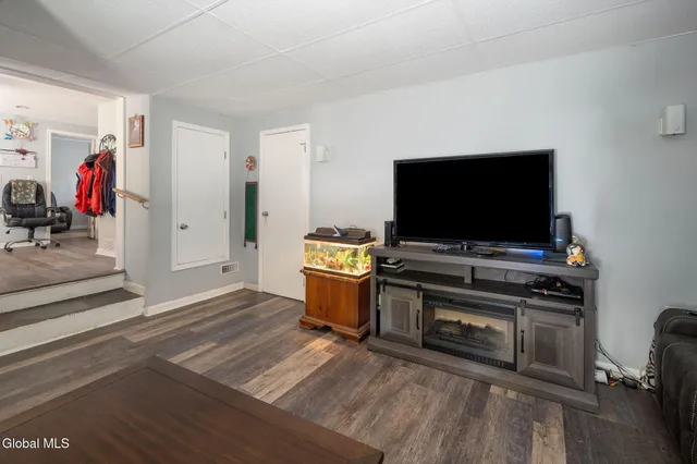 $179,000 | 1002 Strong Street, Schenectady, NY 12307