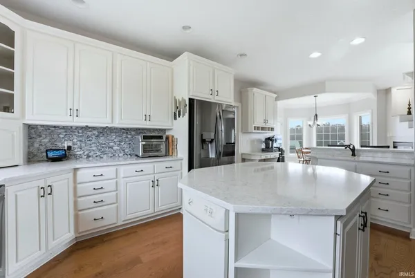 $995,000 | 1800 West 950 North, Markle, IN 46770