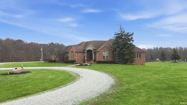 $995,000 | 1800 West 950 North, Markle, IN 46770