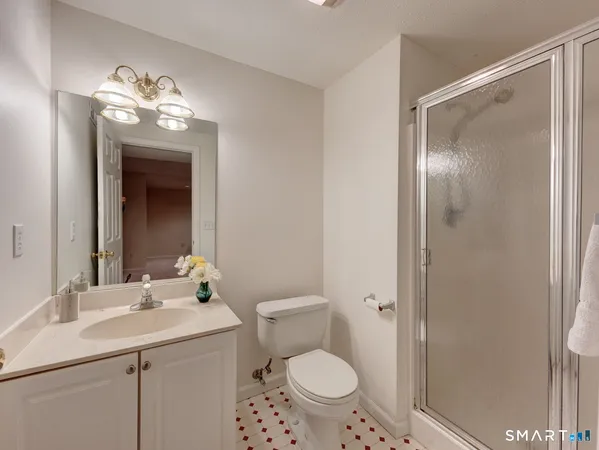 $819,900 | 283 Fairway Crossing, Glastonbury, CT 06033