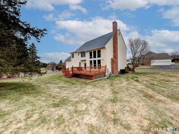 $819,900 | 283 Fairway Crossing, Glastonbury, CT 06033