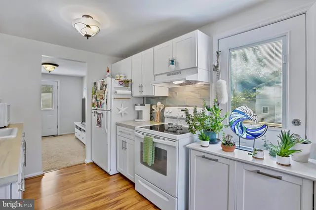 $615,000 | 15303 Whispering Glen Court, Centreville, VA 20120