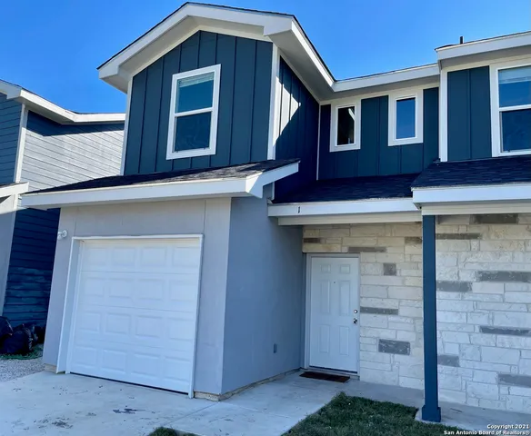 $1,350 | 6922 Crestway Road, Unit 4, San Antonio, TX 78239