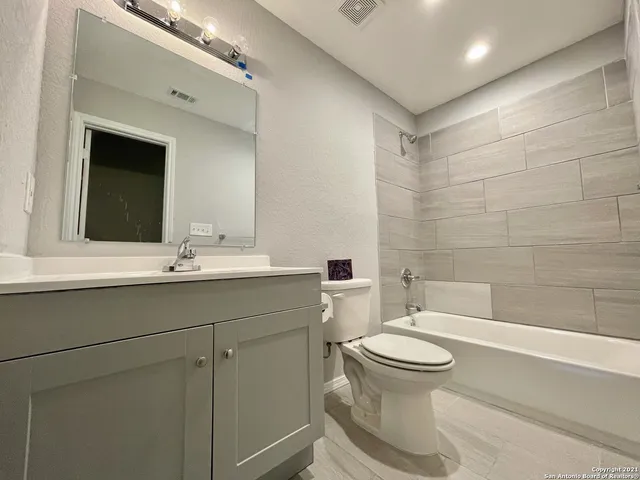 $1,350 | 6922 Crestway Road, Unit 4, San Antonio, TX 78239