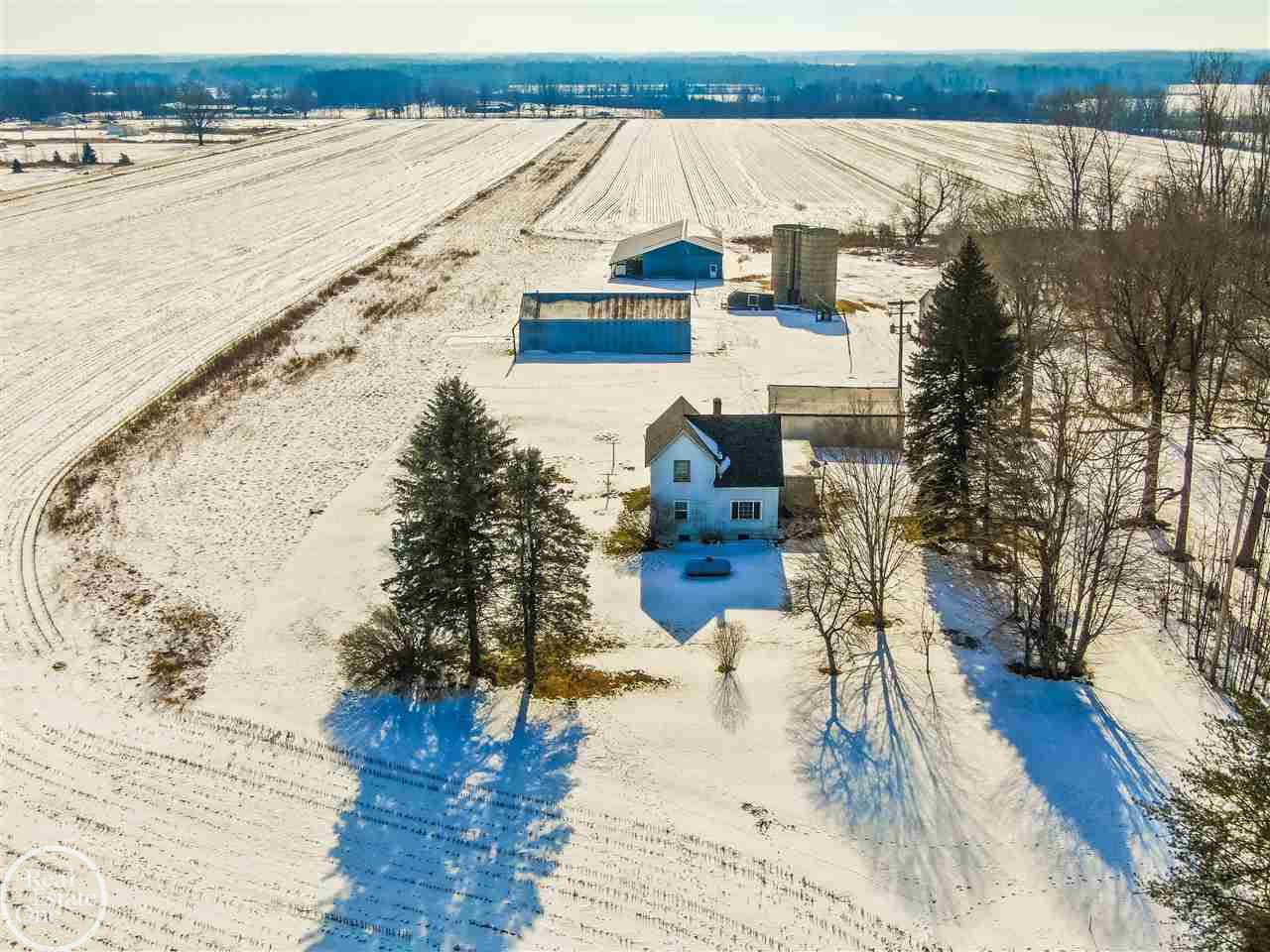 8545 Avoca Road Avoca, MI 48006 - Photo 13 of 70