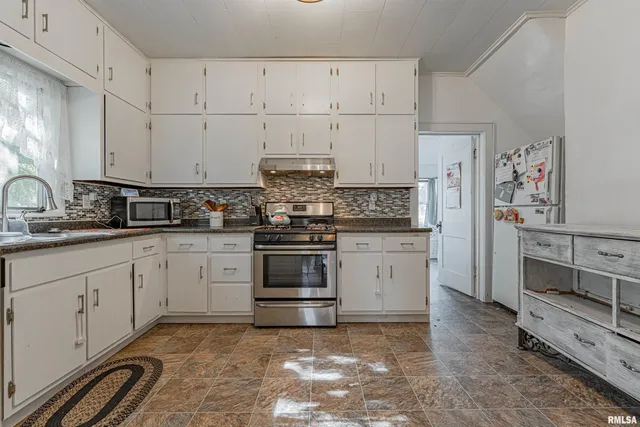 $139,000 | 110 South Garden Street, Mount Pulaski, IL 62548