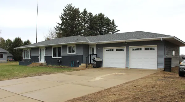 $279,000 | 12404 County Road 17, Holdingford, MN 56340