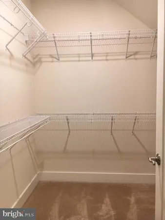 $3,100 | 44804 Tiverton Square, Ashburn, VA 20147