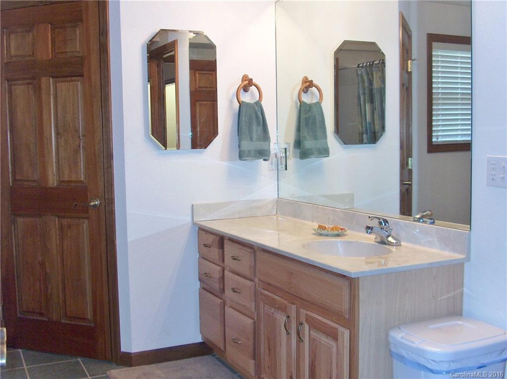 433 Panoramic Loop Maggie Valley, NC 28751 - Photo 14 of 24 Gallery Image 14