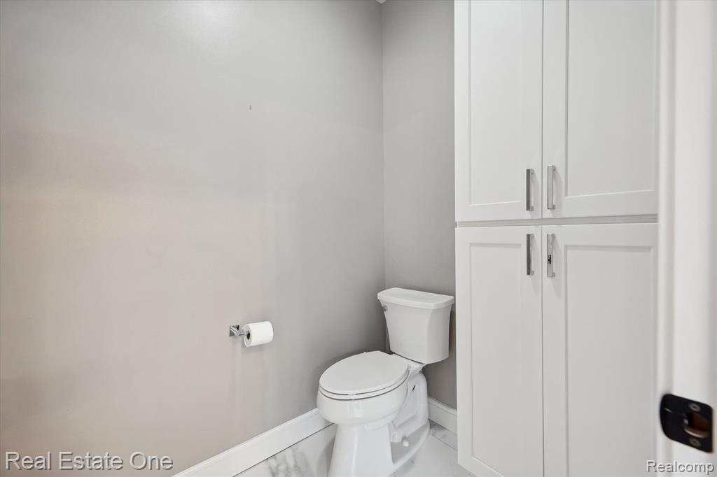 50066 Oak View Court Plymouth, MI 48170 - Photo 27 of 65 Gallery Image 27