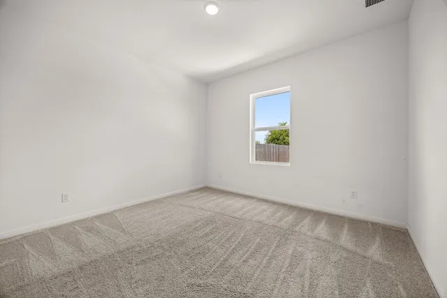 $370,000 | 704 Gemsbok Drive, Hutto, TX 78634