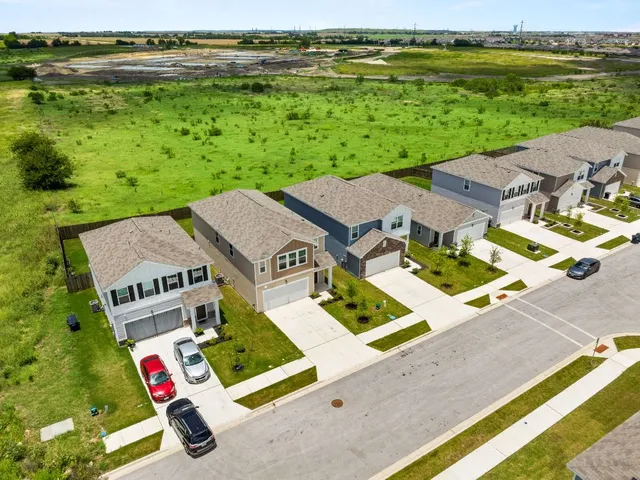 $370,000 | 704 Gemsbok Drive, Hutto, TX 78634