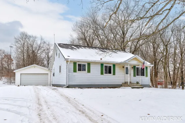 $279,900 | 3613 36th Street, Hamilton, MI 49419
