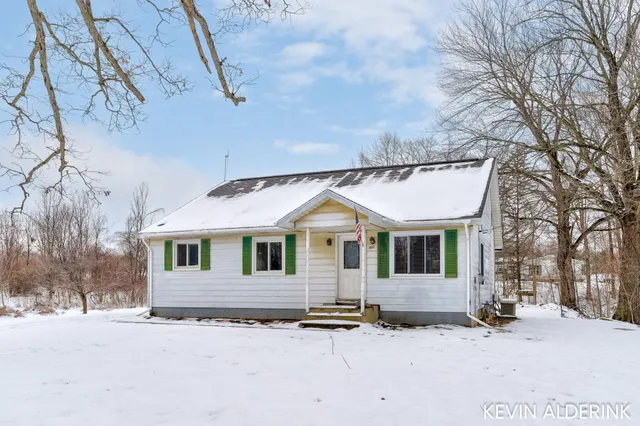 $279,900 | 3613 36th Street, Hamilton, MI 49419