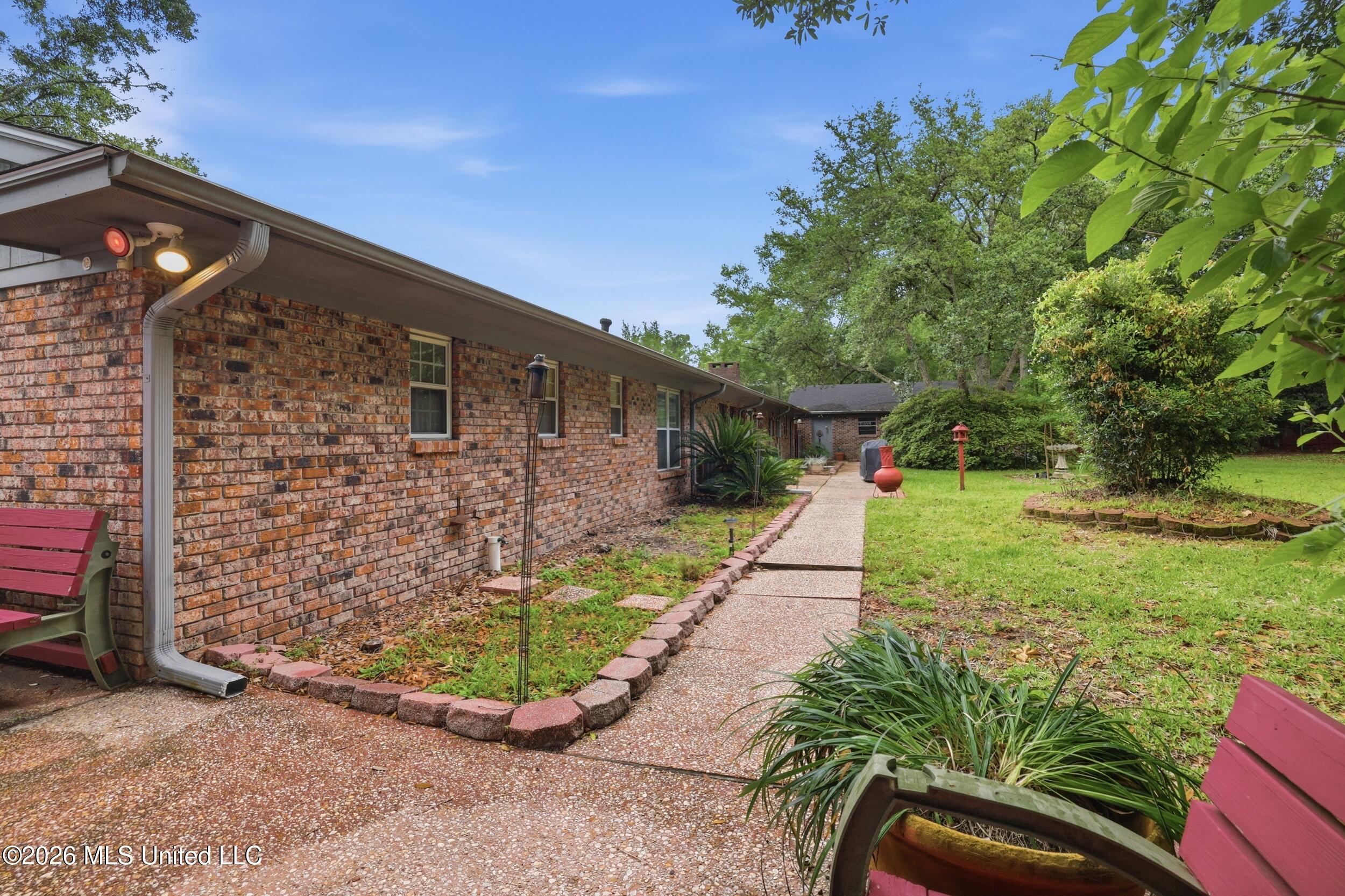 1237 Main Street Ocean Springs, MS 39564 - Photo 57 of 62 74_r6__8422