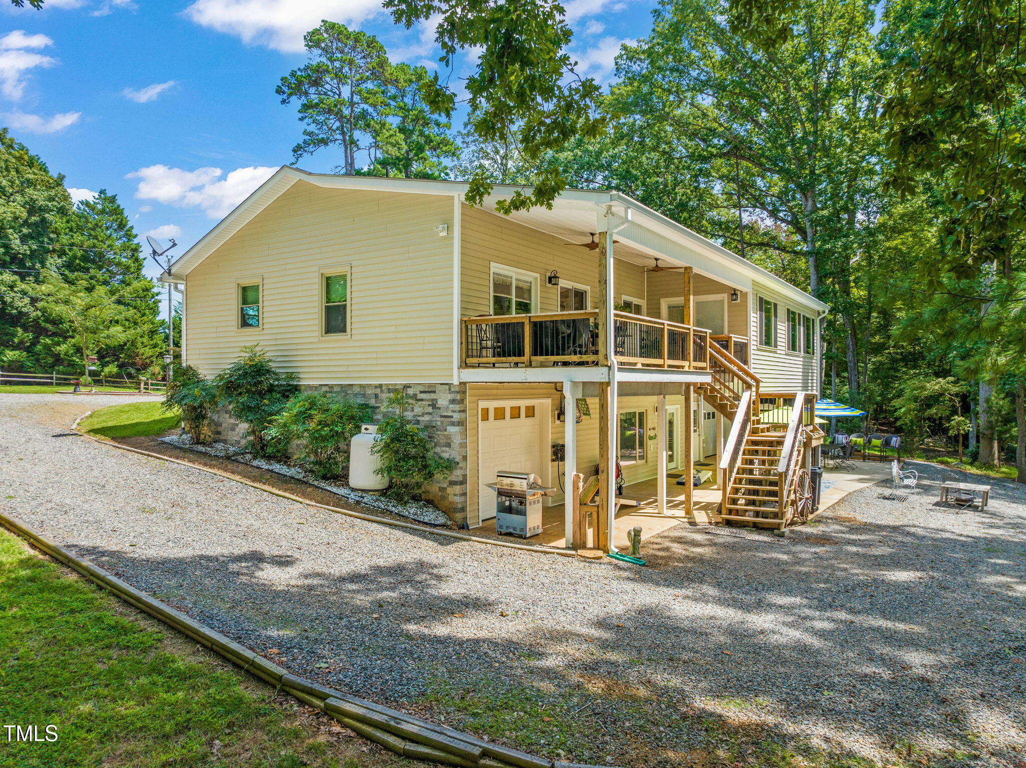 1940 Merifield Drive Clarksville, VA 23927 - Photo 3 of 54 50-web-or-mls-untitled-20 (2)