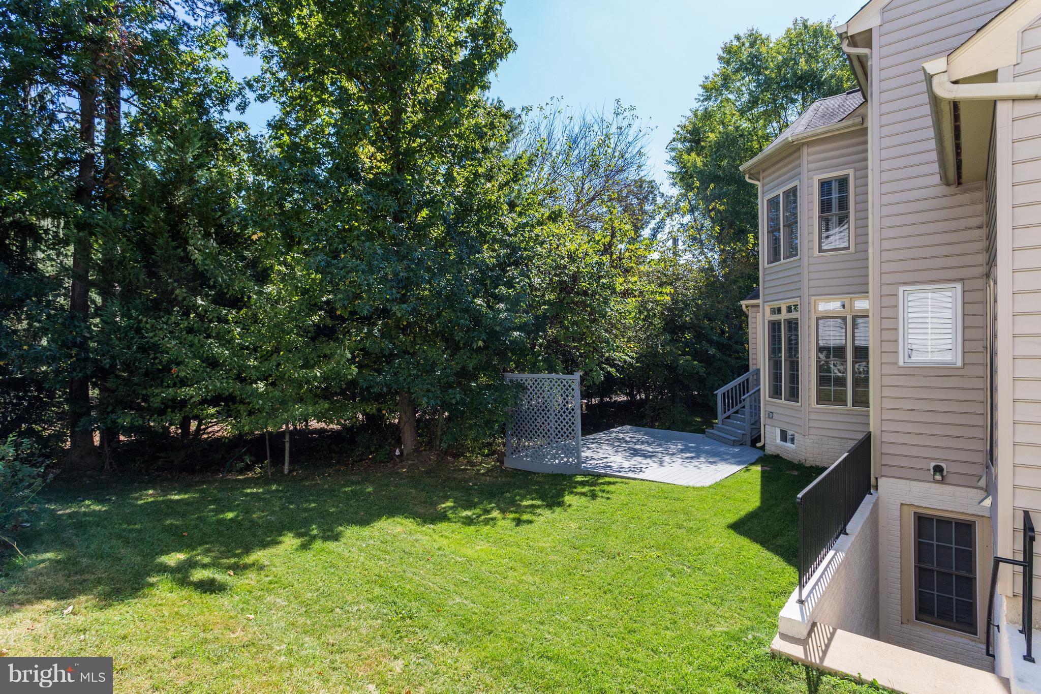 8609 Monacan Court Springfield, VA 22153 - Photo 24 of 25 Exterior (Rear)