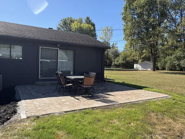 $420,000 | 5681 Houghten Drive, Troy, MI 48098