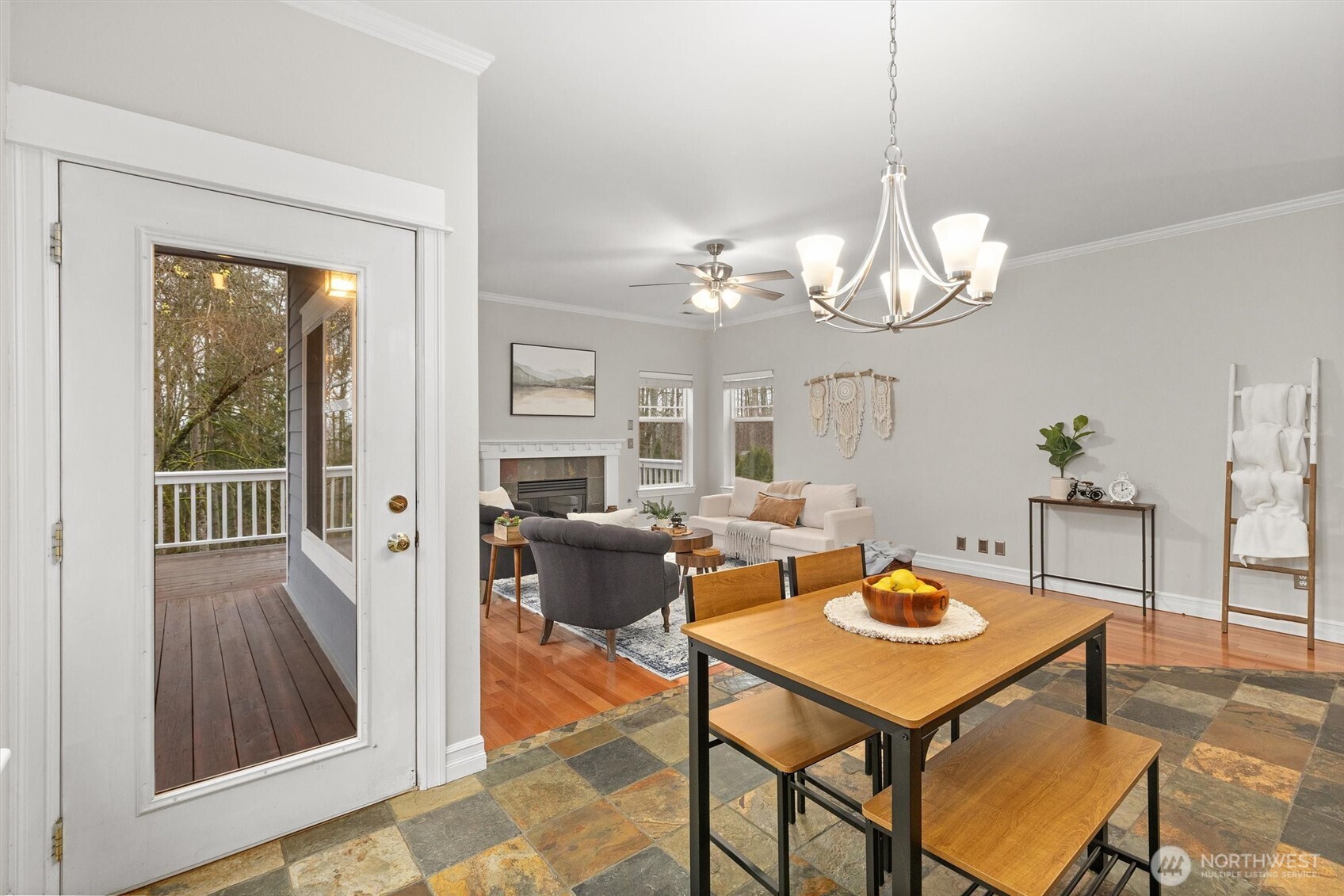 18592 Rainier View Road Southeast Monroe, WA 98272 - Photo 12 of 40