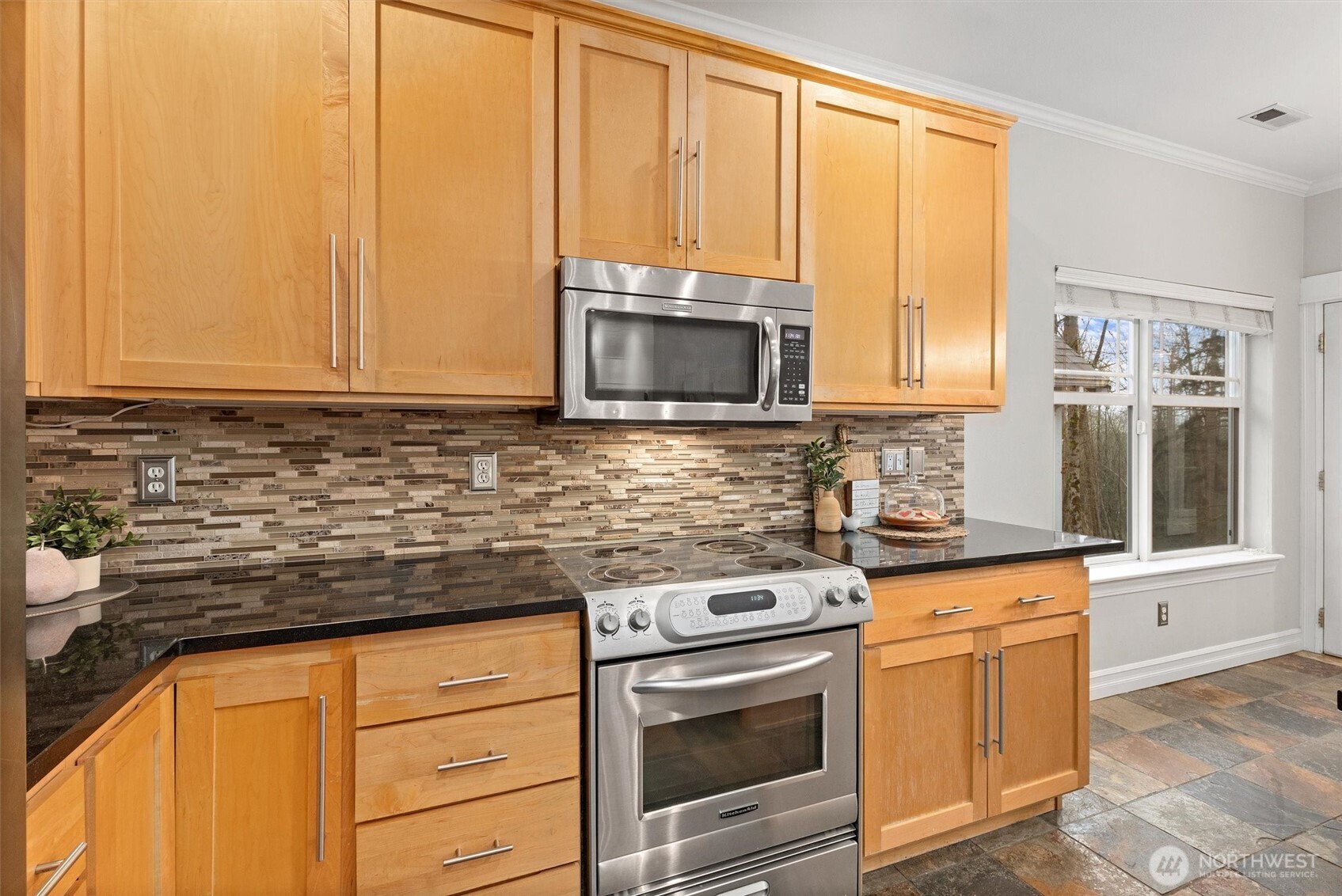 18592 Rainier View Road Southeast Monroe, WA 98272 - Photo 8 of 40