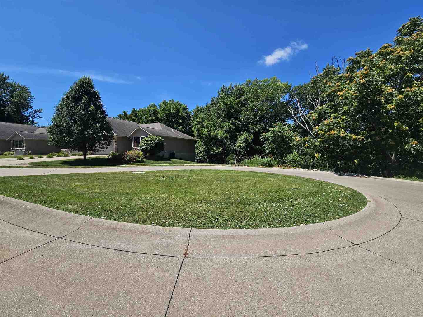 574-632 3rd Street Moline, IL 61265 - Photo 7 of 10