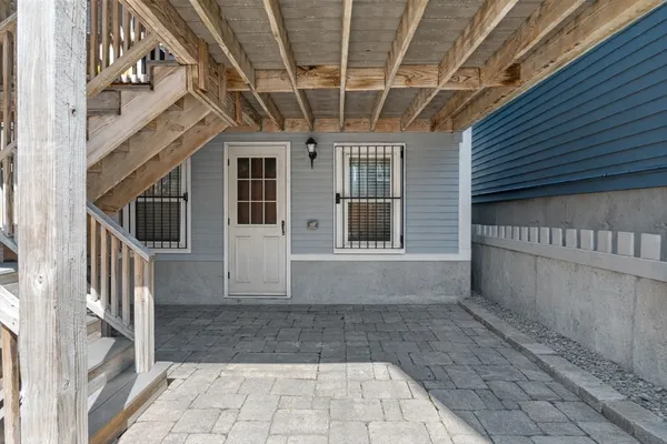 $729,000 | 139 West Sixth Street, Unit 1, Boston, MA 02127