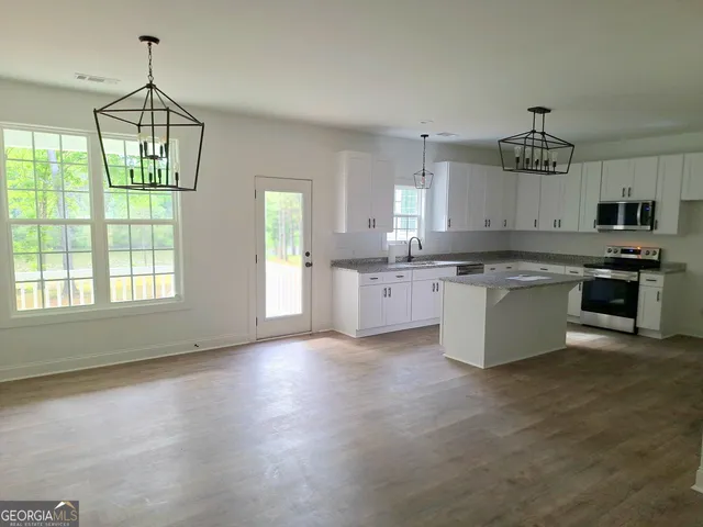 $465,000 | 150 Crystal Ridge Road Northwest, Milledgeville, GA 31061