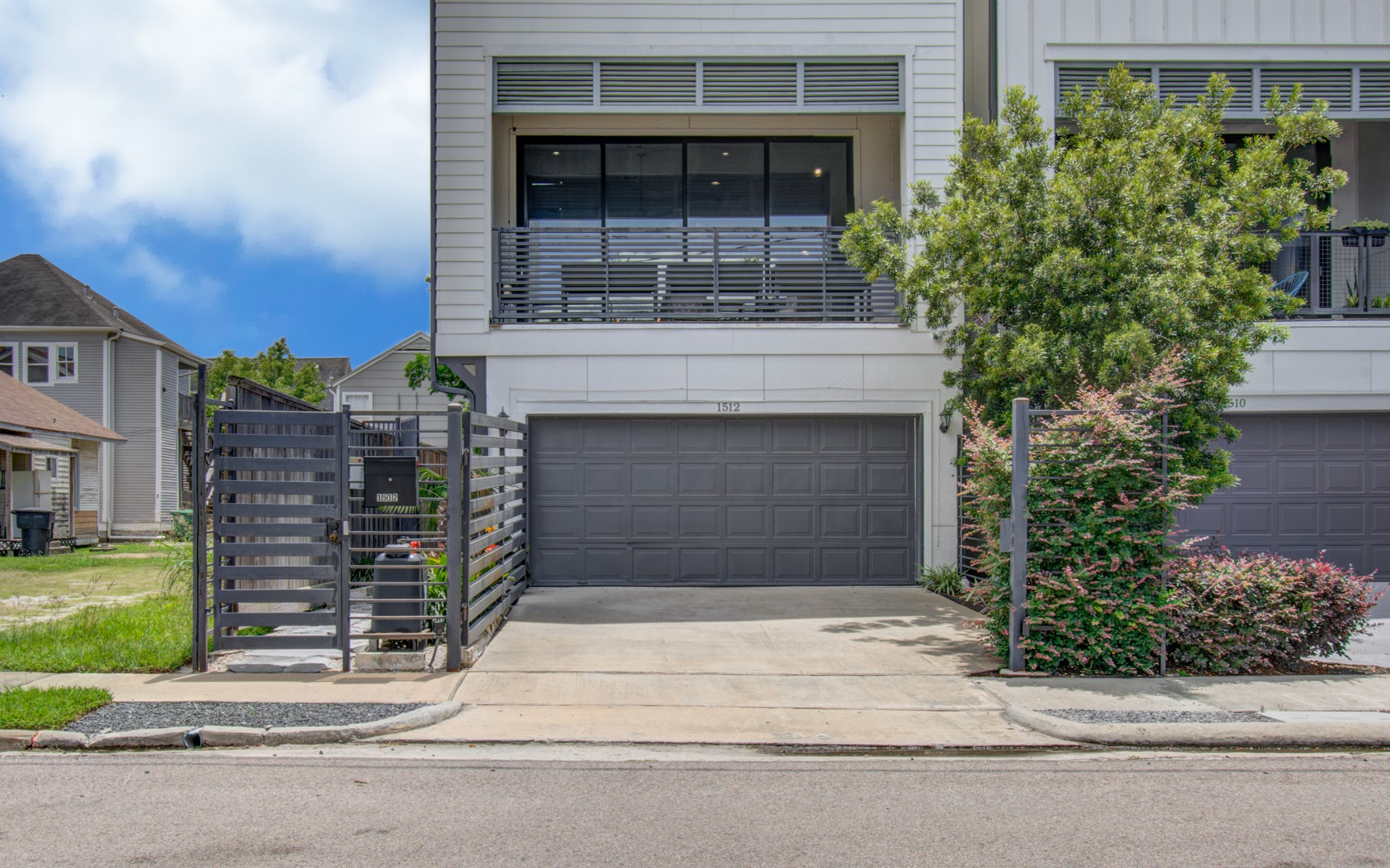 1512 Stuart Street Houston, TX 77004 - Photo 4 of 44