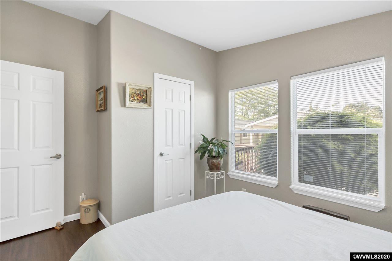 3478 Turner Road Southeast Salem, OR 97302 - Photo 10 of 26 Gallery Image 10