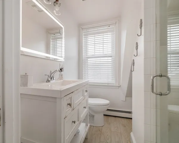 $1,324,900 | 129 The Strand, Winthrop, MA 02152