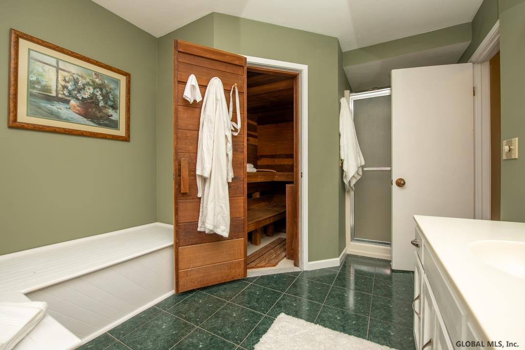 381 Bond Road Guilderland, NY 12009 - Photo 10 of 24 Photo 10