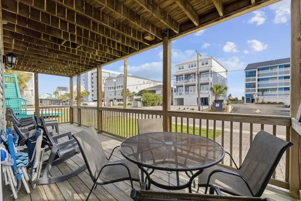 $1,150,000 | 940 South Ocean Boulevard, North Myrtle Beach, SC 29582