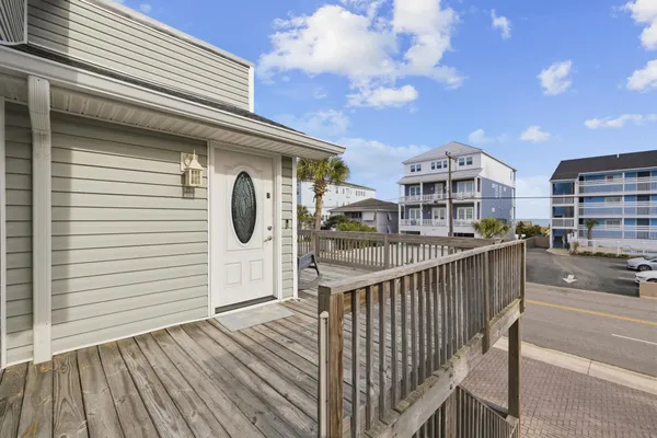 $1,150,000 | 940 South Ocean Boulevard, North Myrtle Beach, SC 29582