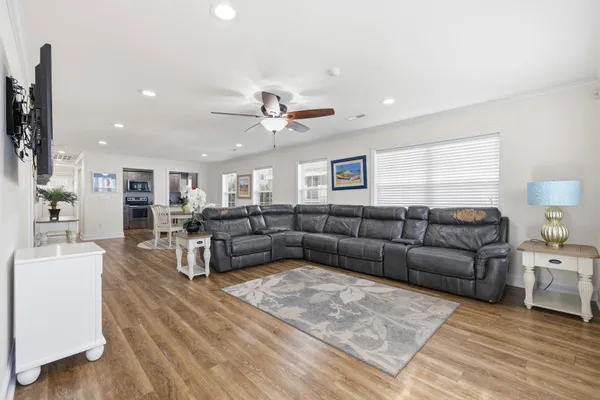 $1,150,000 | 940 South Ocean Boulevard, North Myrtle Beach, SC 29582