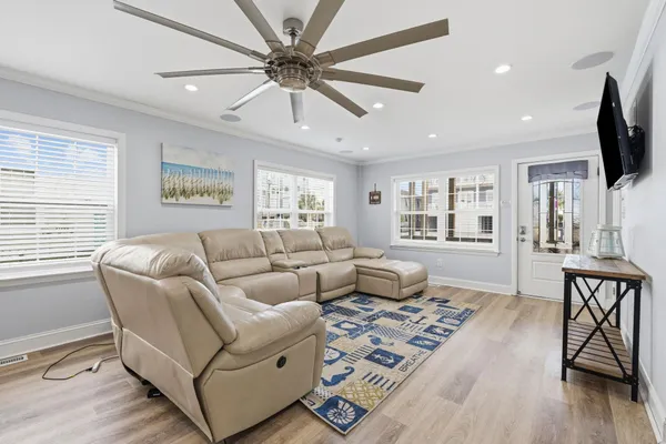 $1,150,000 | 940 South Ocean Boulevard, North Myrtle Beach, SC 29582