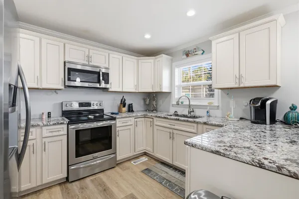 $1,150,000 | 940 South Ocean Boulevard, North Myrtle Beach, SC 29582