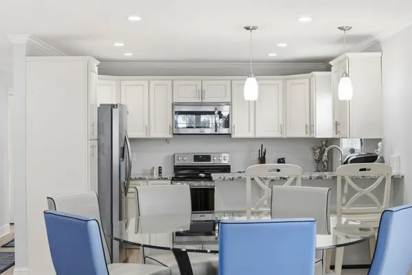 $1,150,000 | 940 South Ocean Boulevard, North Myrtle Beach, SC 29582