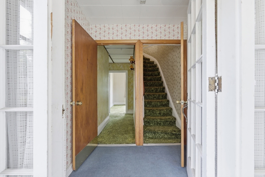 86 Main Street Saugus, MA 01906 - Photo 10 of 35