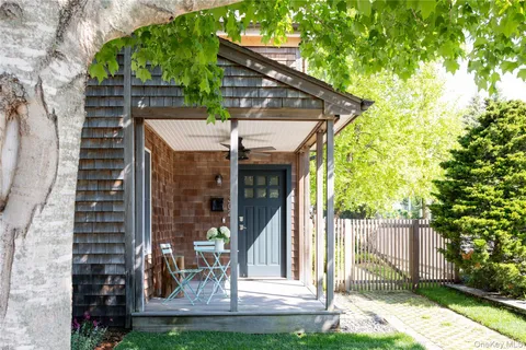 $999,000 | 302 Monsell Place, Greenport, NY 11944