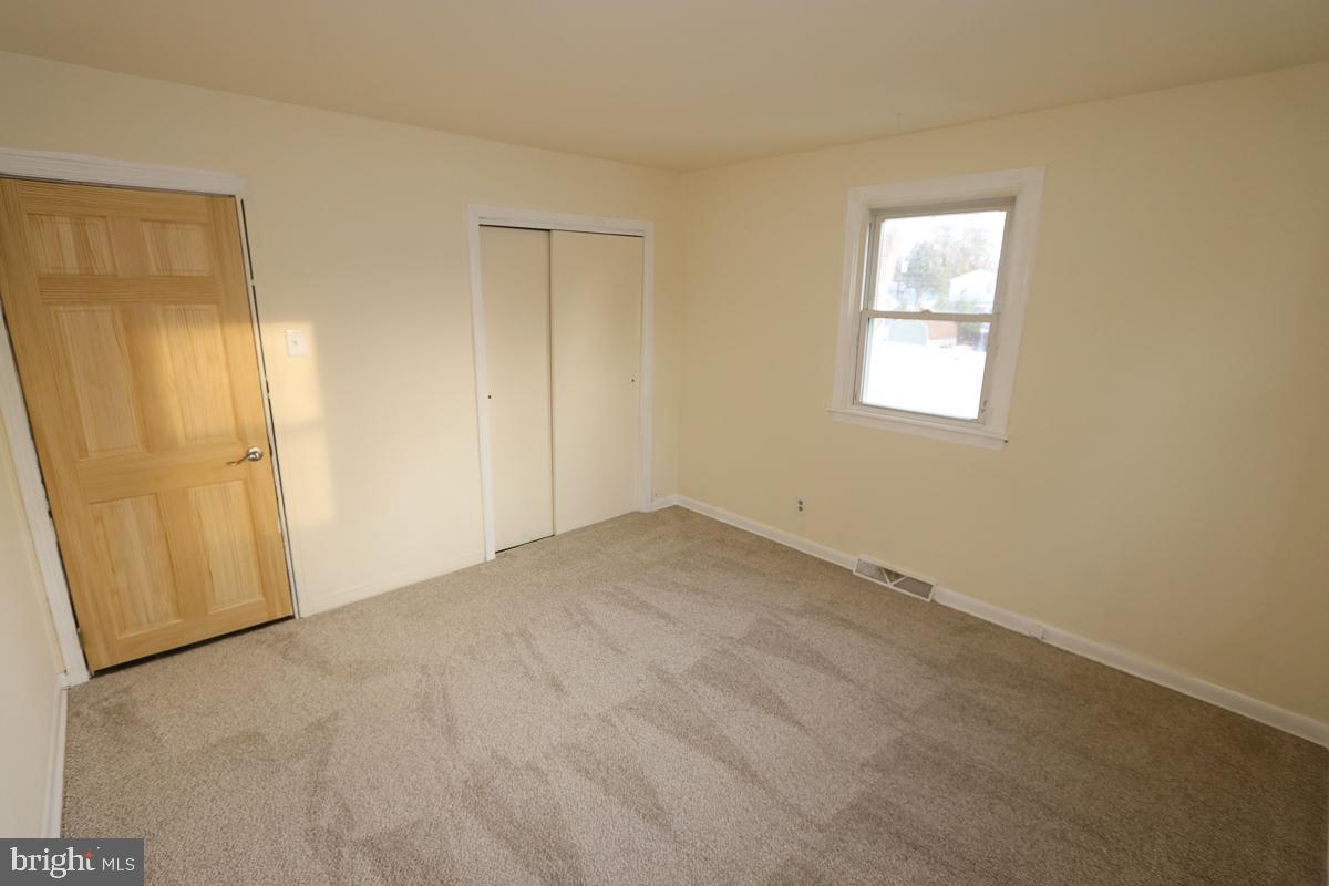 201 Castello Avenue Hatboro, PA 19040 - Photo 23 of 64 an empty room with windows